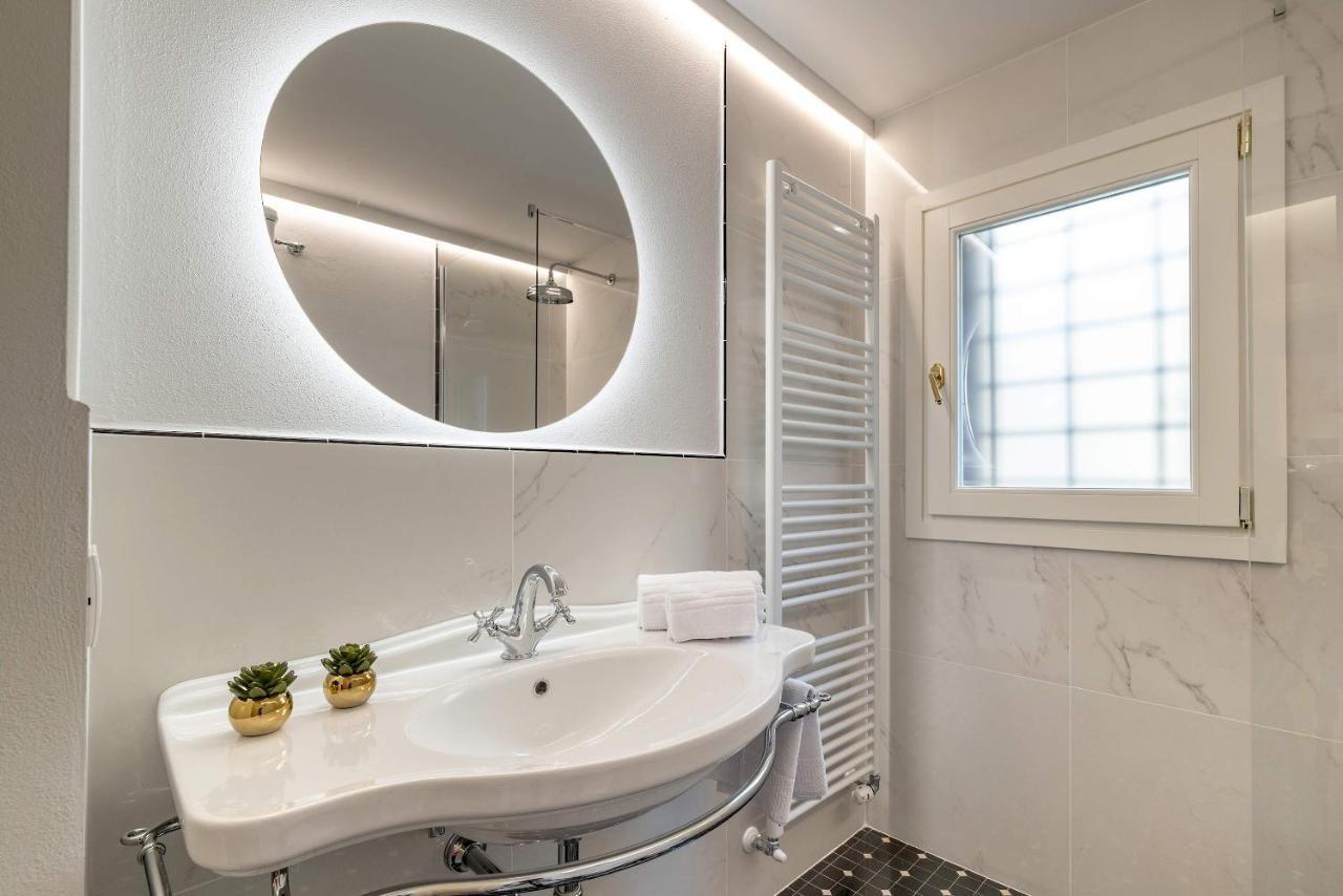 Genteel Giraldi Apartment